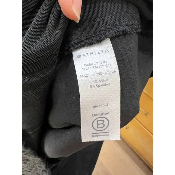 ATHLETA Trekkie Belted Pant Size 2P Black Stretch Hiking Climbing  UPF 50 - Picture 8 of 9